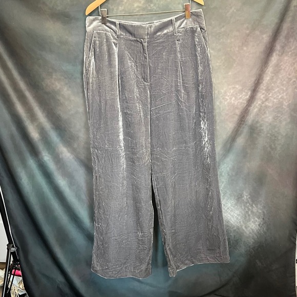 LOFT Pants - LOFT‎ Grey Silver Velvet Wide Leg Pleated Pants Size 14